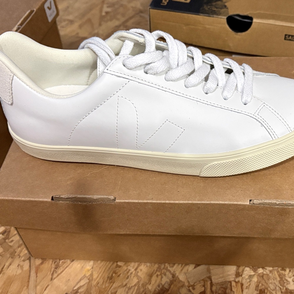 Veja White and Cream Casual Sneakers